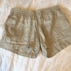 Linen shorts